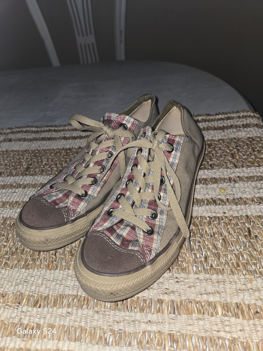 Converse Plaid & Brown Low-Top Sneakers Womens 8